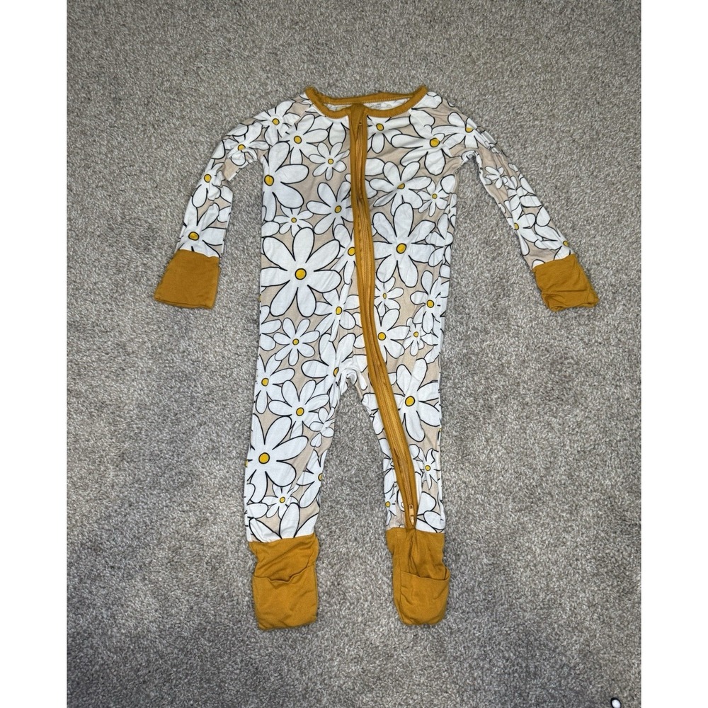 MIOZING Baby Sleeper One-Piece 3-6M Footed Zip Long Sleeve White/Yellow Floral